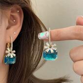 超显白湖蓝方块花朵925银针耳扣女2026新款 精致耳钉轻奢高级耳饰