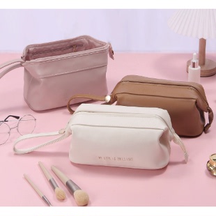 女化妆洗漱包PU皮云朵女化妆包新款 大容量便携旅行网红洗漱包