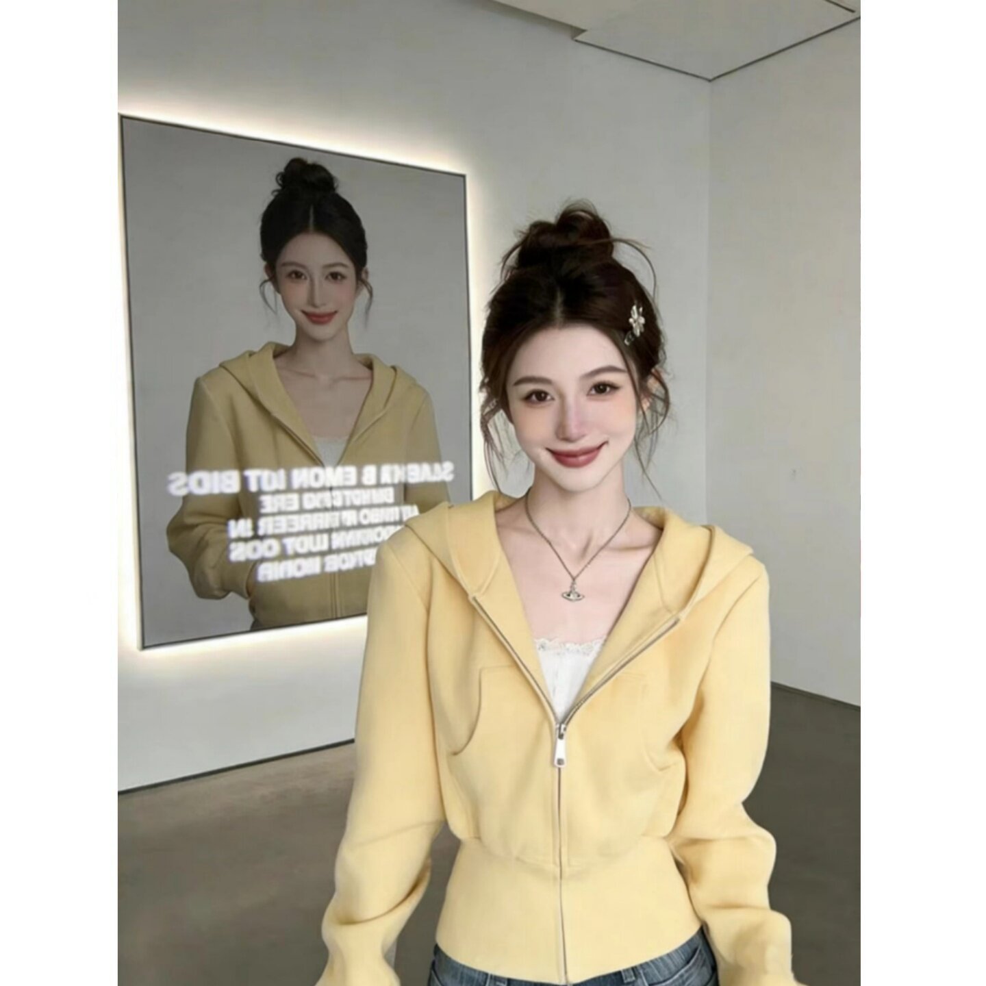 秋季短款外套女2026早秋新款女装连帽开衫韩系显瘦小个子卫衣女款