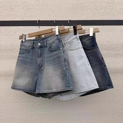 现25夏新韩国东大门AT THE BAGEL向日葵欧尼同款水洗磨白牛仔短裤