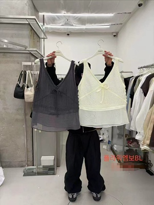 现 26春新款韩国东大门breathe女韩系休闲V领纯色设计感吊带背心