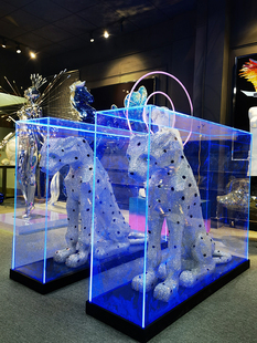 卡地亚镶水晶贴钻豹子 夜总会酒店高端软装雕塑摆件定制