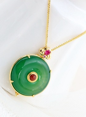 银宸首饰 镶嵌天然绿玉髓925纯银吊坠女士民族古典平安扣镀金项坠