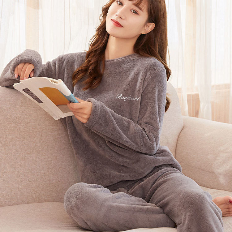 요정 따뜻한 양복 단일 조각 여성 겨울 플러시 두꺼운 산호 벨벳 느슨한 게으른 발 넥타이 홈 잠옷 잠옷