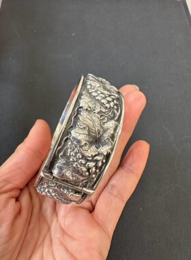 中古回流纯银浮雕葡萄藤蔓手镯订金链接实价小千请私询