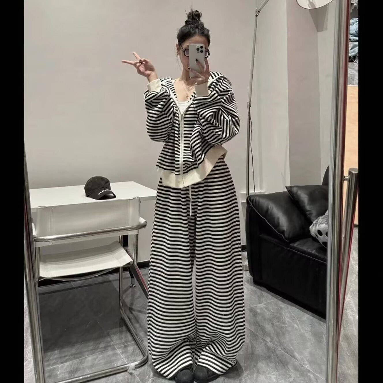 黑白条纹卫衣套装女春秋新款休闲外套长袖洋气阔腿裤两件套