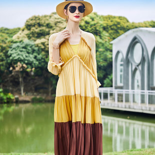 24早春新款裙子桑蚕丝时尚大牌印花短款大摆型A字裙真丝连衣裙