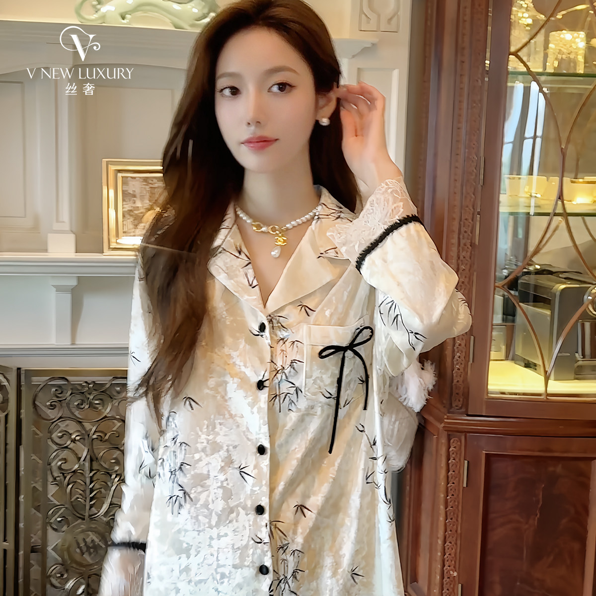 丝奢 轻奢钻石绒睡衣女长袖翻领蝴蝶结竹叶印花家居服套装高级感