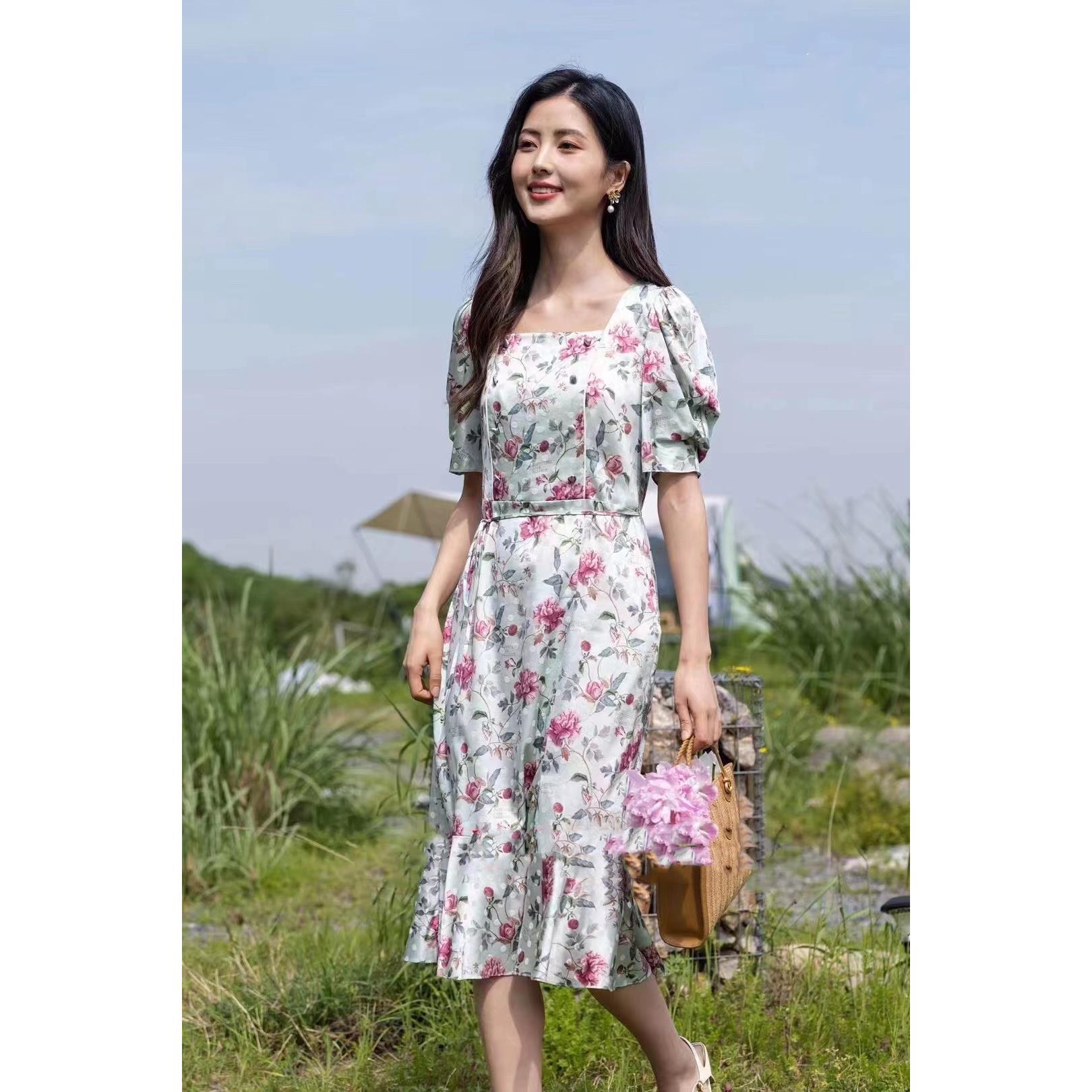 EP春夏新品真丝牡丹印花方领小A修身连衣裙EGIES4612B-3699