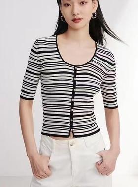 EP春夏新品黑色U型领条纹修身短袖针织衫EGJEA9901B-1499