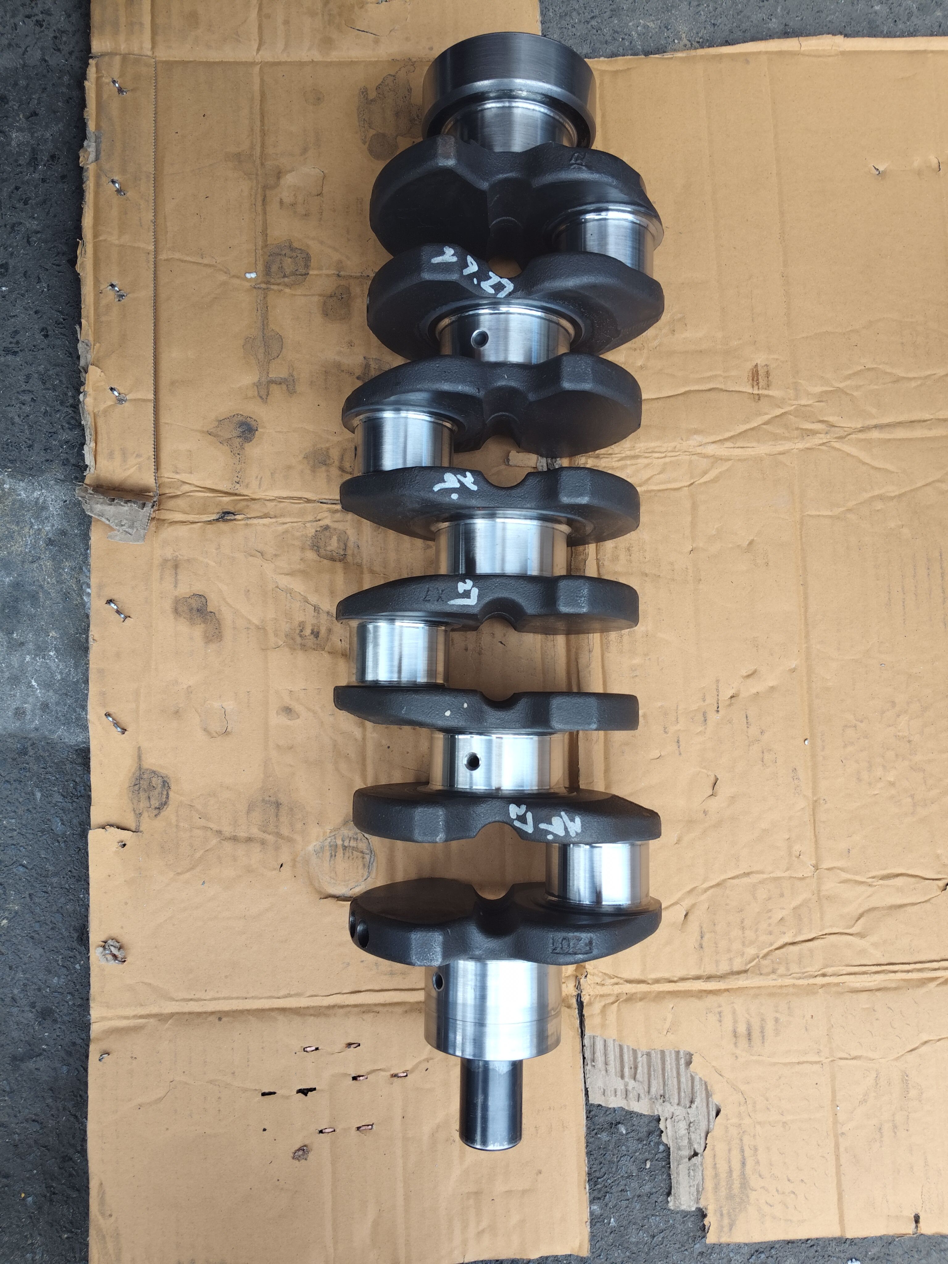 江铃晶马曲轴总成 4JJ1GJ 五十铃货车翼放曲轴原厂试验拆