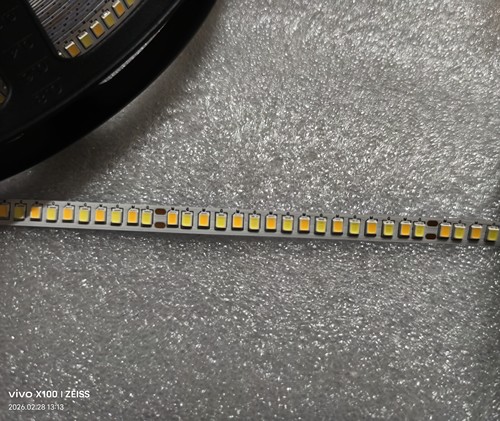 格美2线双色灯带224led