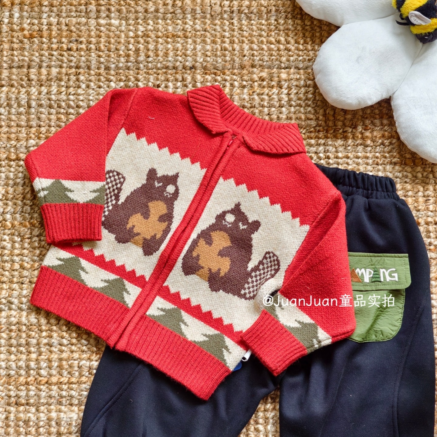 A类儿童松鼠红毛衣开衫外套年服