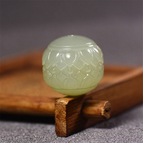 高端真品和田玉散珠单珠鸭蛋青玉