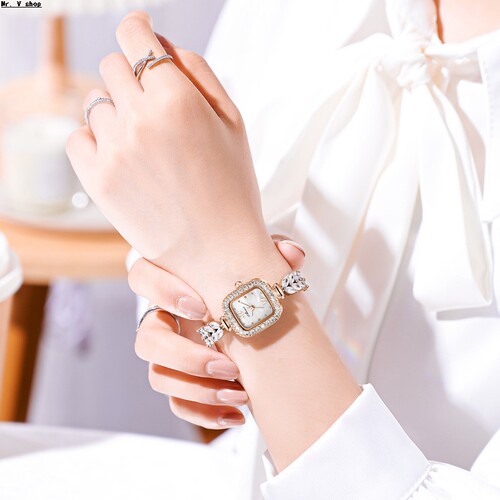 Fashion women's watch square dial bracelet quartz watch