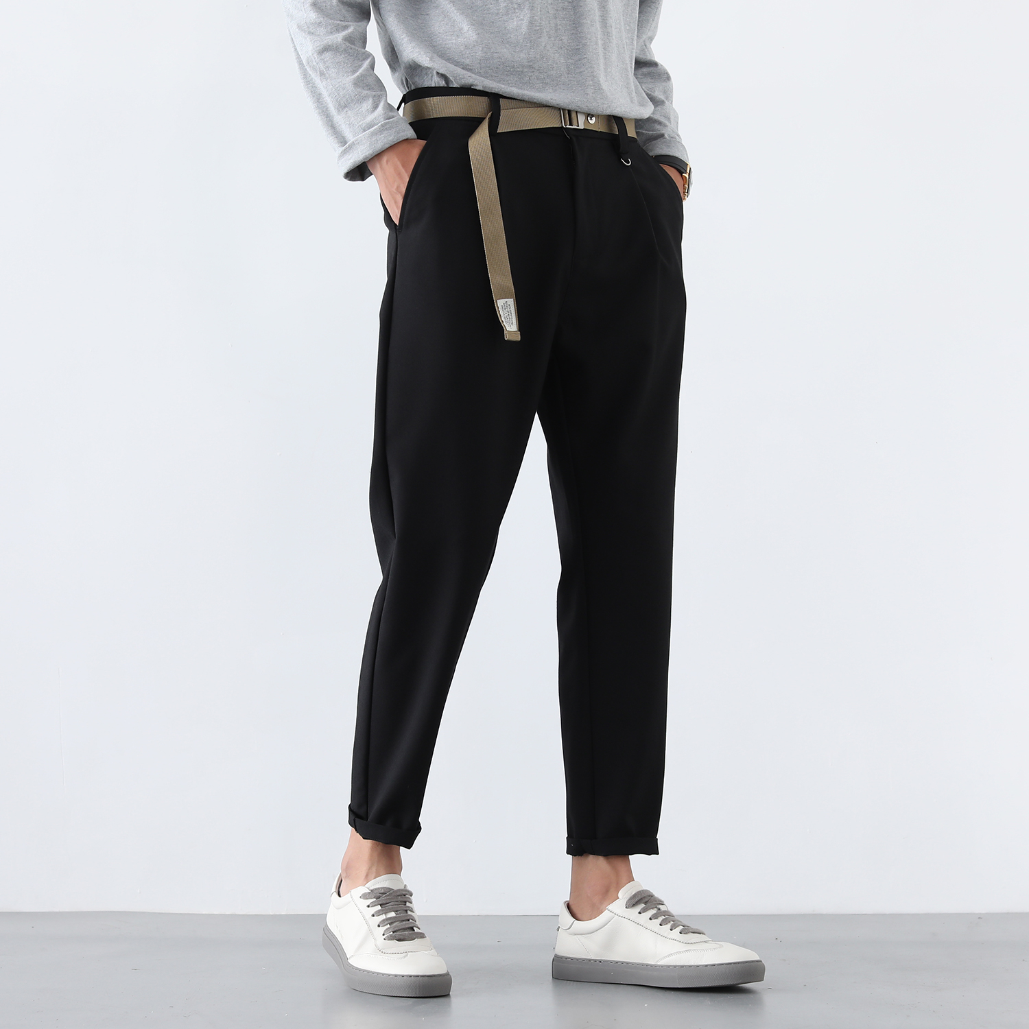 Men's pants trend of Japanese style loose legged casual pants in autumn / winter 2020