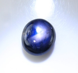 天然 6.87克拉缅甸末谷星光蓝宝石裸石 蓝色/紫色 大颗 无烧