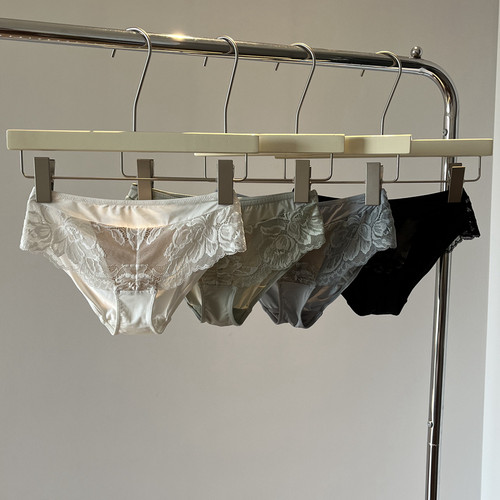 蕾丝花边三角内裤舒适