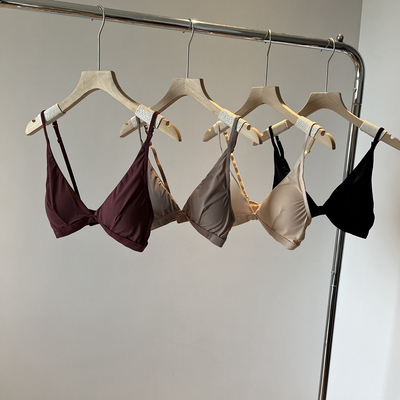 法式无钢圈冰丝裸感深V文胸内衣