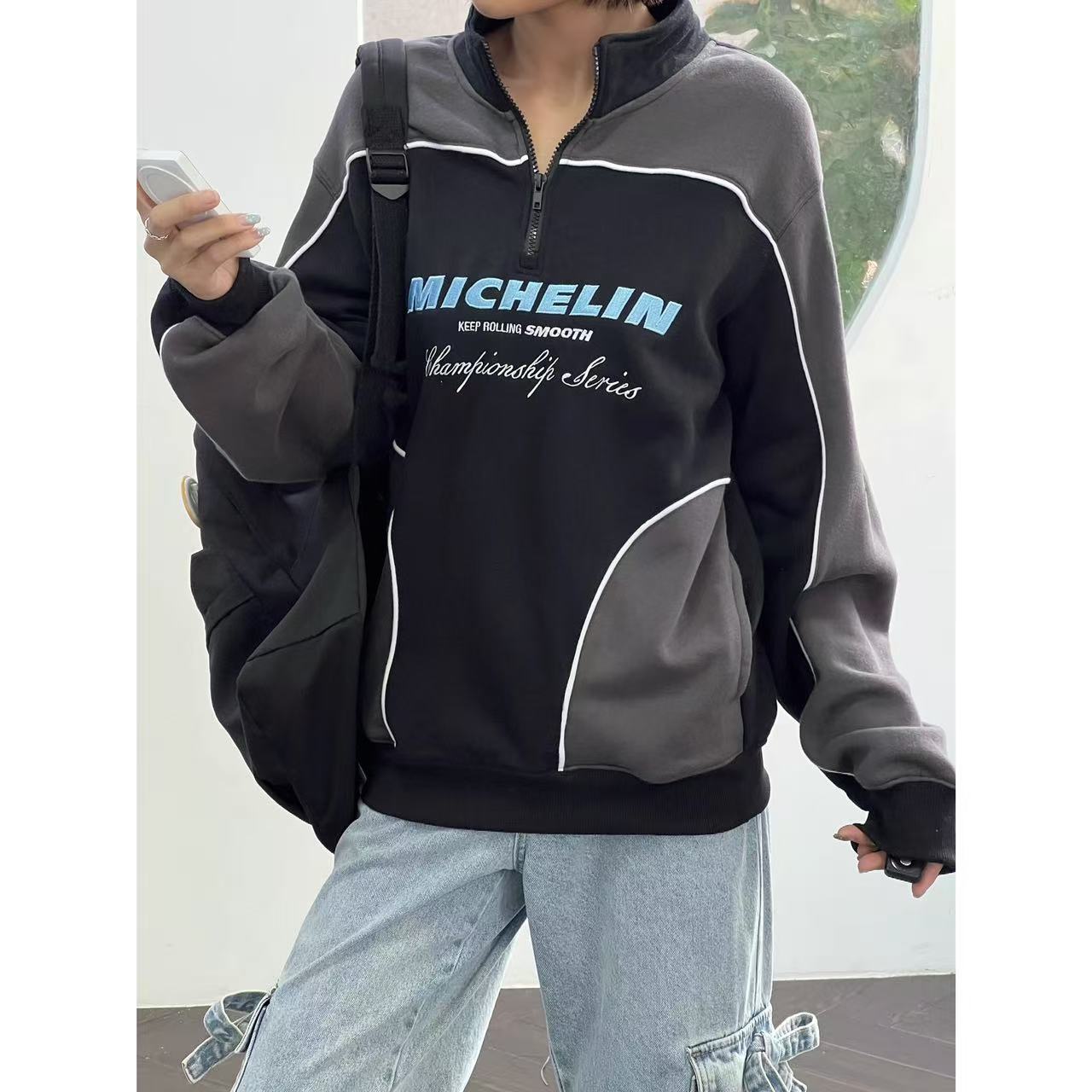 休闲运动撞色拼接半拉链立领卫衣