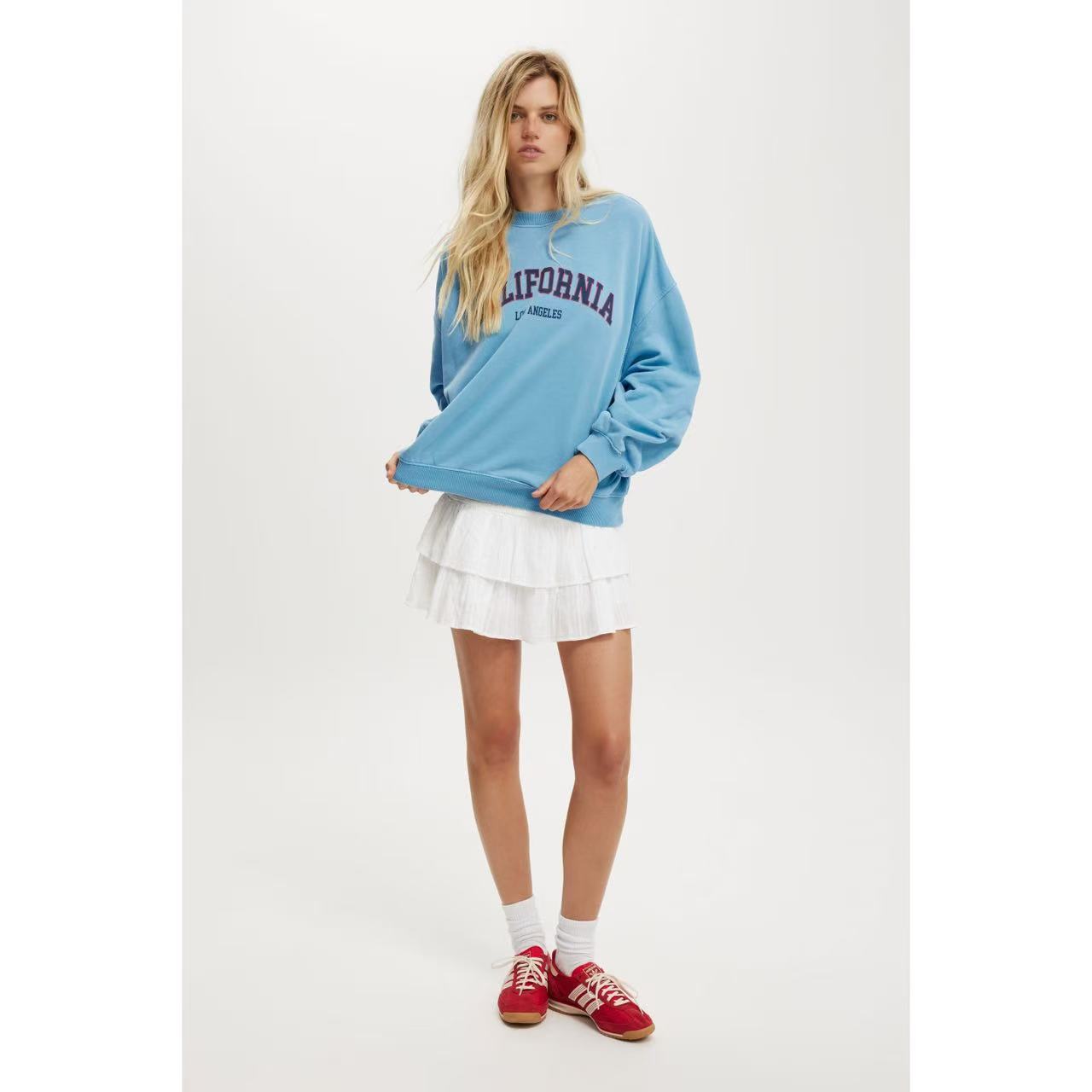 休闲运动宽松圆领秋冬百搭卫衣