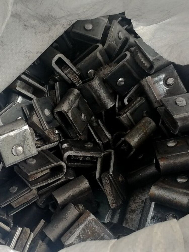 冷拔丝钢筋卡扣夹子卡子扁扣钢筋固定卡低碳冷拉锚具涨拉扣