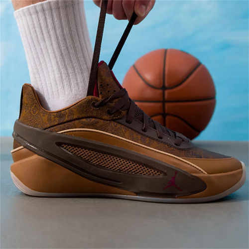 耐克男鞋新款JORDAN LUKA 5东契奇五代缓震实战篮球鞋 IQ0567-201