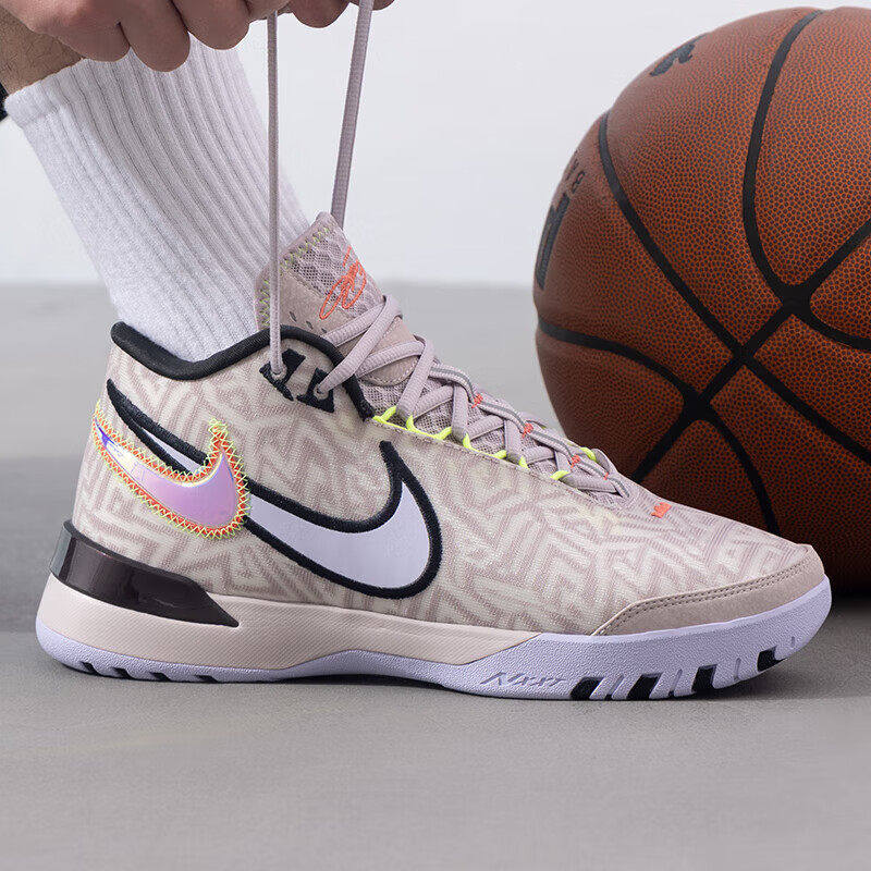 耐克男鞋新款LEBRON NXXT GENISUS詹姆斯缓震实战篮球鞋 HF0711