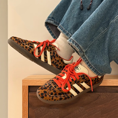 阿迪达斯三叶草女鞋新款samba德训鞋豹纹复古T头休闲板鞋 JI2734