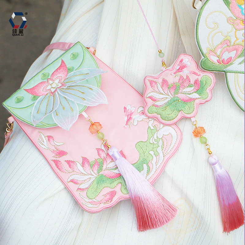 新品夏季绣花汉服包包古风复古刺绣荷花配饰包国风手机袋荷包配饰,箱包皮具/热销女包/男包,通用款女包,淘宝优惠券,粉丝福利购,淘宝优惠卷
