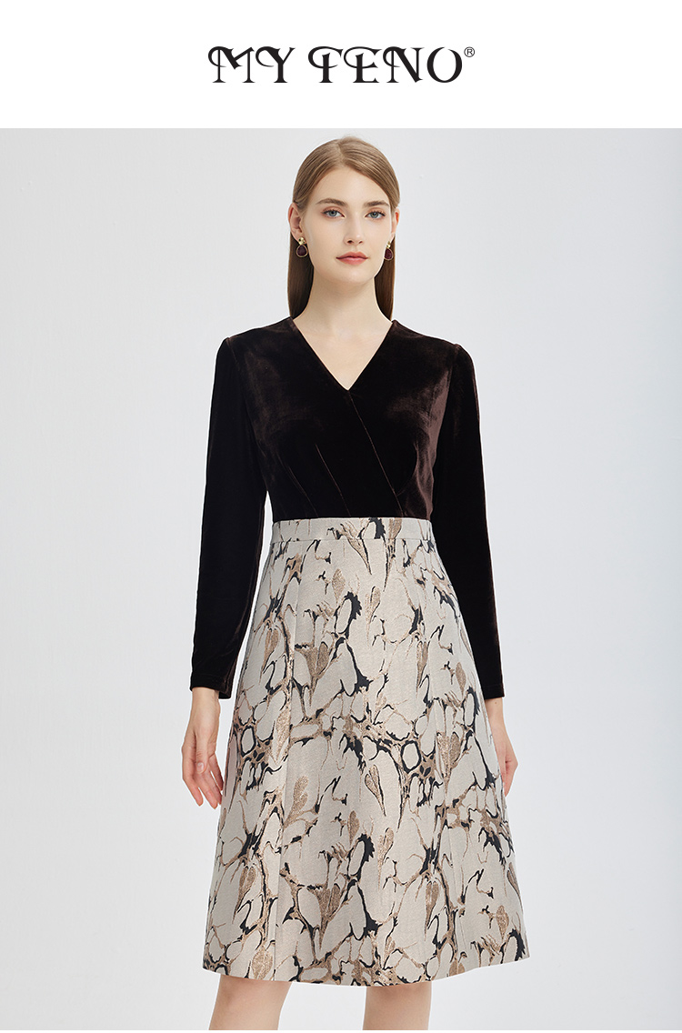 马天奴2023年商场同款V领丝绒拼接提花长袖连衣裙礼裙MRAT17DRX1