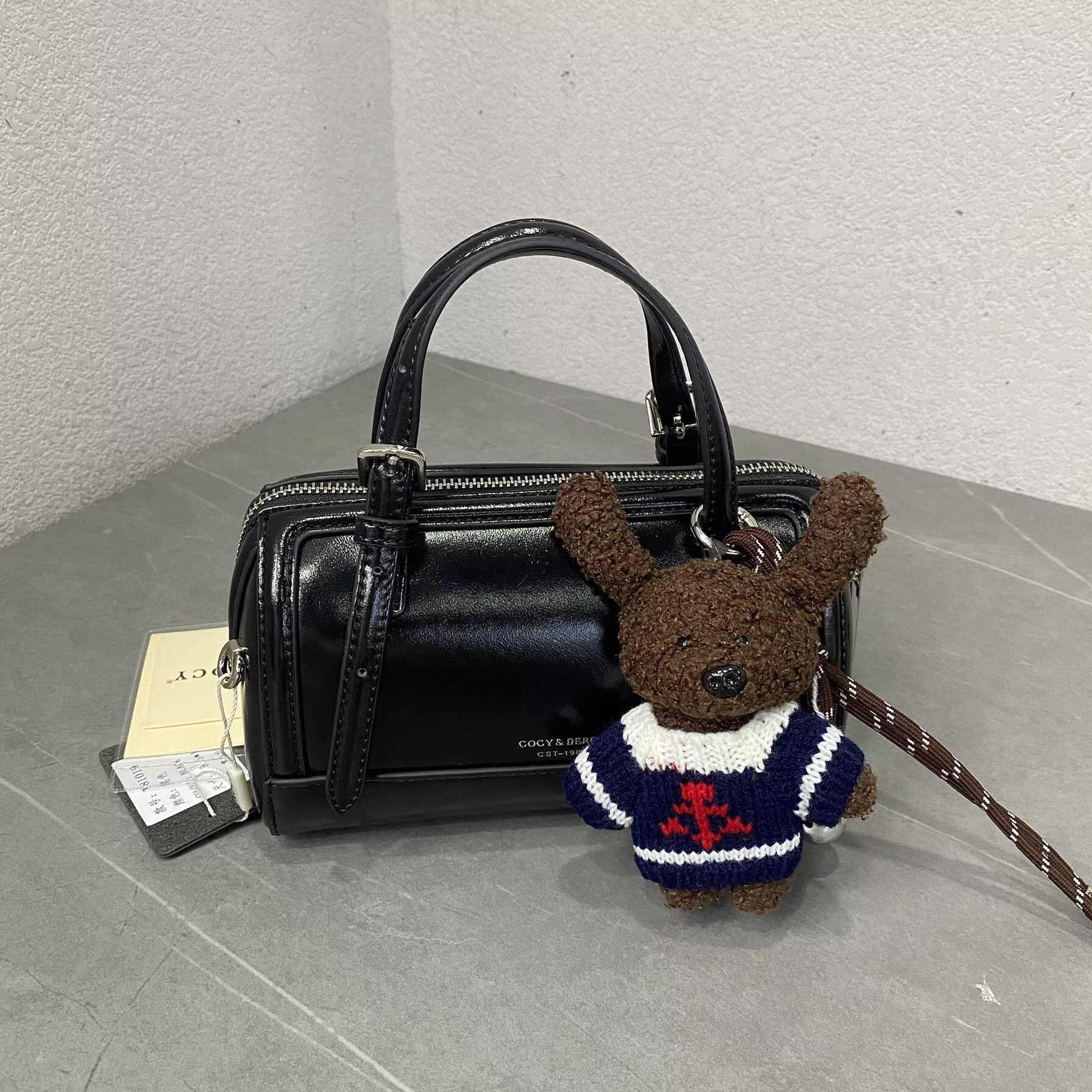 新款时尚百搭单肩斜挎包女包手提包水桶包小枕头包小方包保龄球包,箱包皮具/热销女包/男包,通用款女包,淘宝优惠券,粉丝福利购,淘宝优惠卷