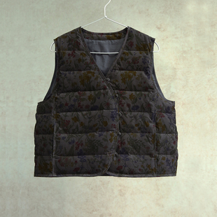 云芝元 进口细灯芯绒印花马夹V领95白鹅绒羽绒马甲0301M 新冬款