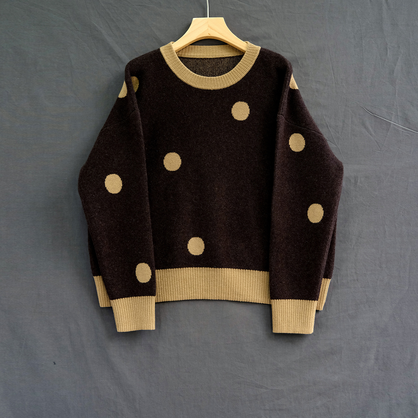 云芝元秋冬康赛妮纯羊绒波点圆领毛衣舒适保暖打底套头衫9261M