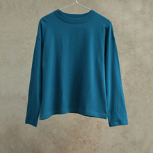 云芝元 冬款靛蓝色纯棉圆领落肩高捻针织电脑横机休闲套头衫1317M