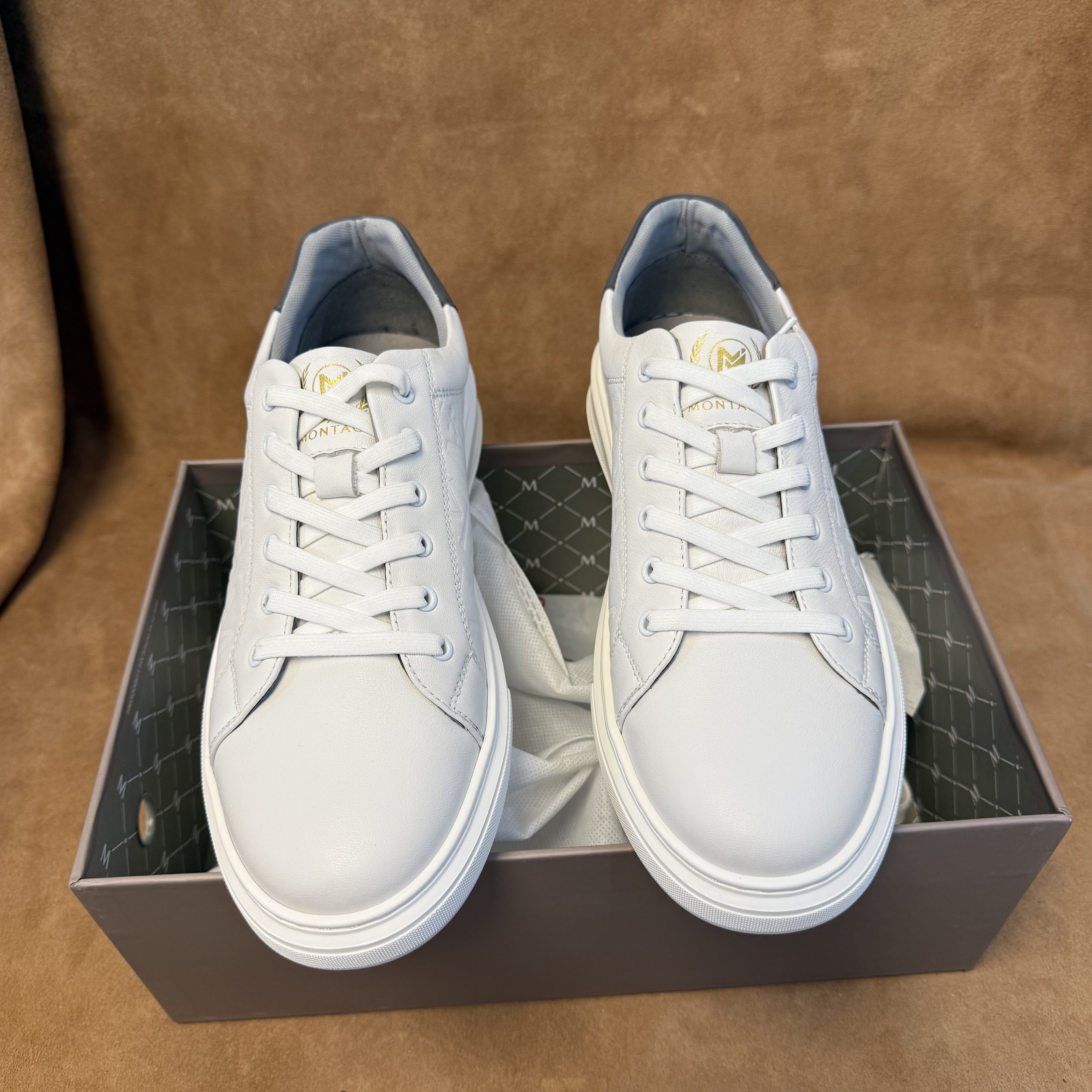 断码41 42 43 44撤法国品牌男士白色板鞋休闲百搭皮鞋头层牛皮GY2