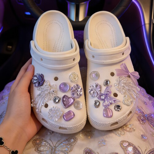 高级感珍珠水钻花朵鞋扣洞洞鞋花DIY装饰水钻配件适配crocs手工
