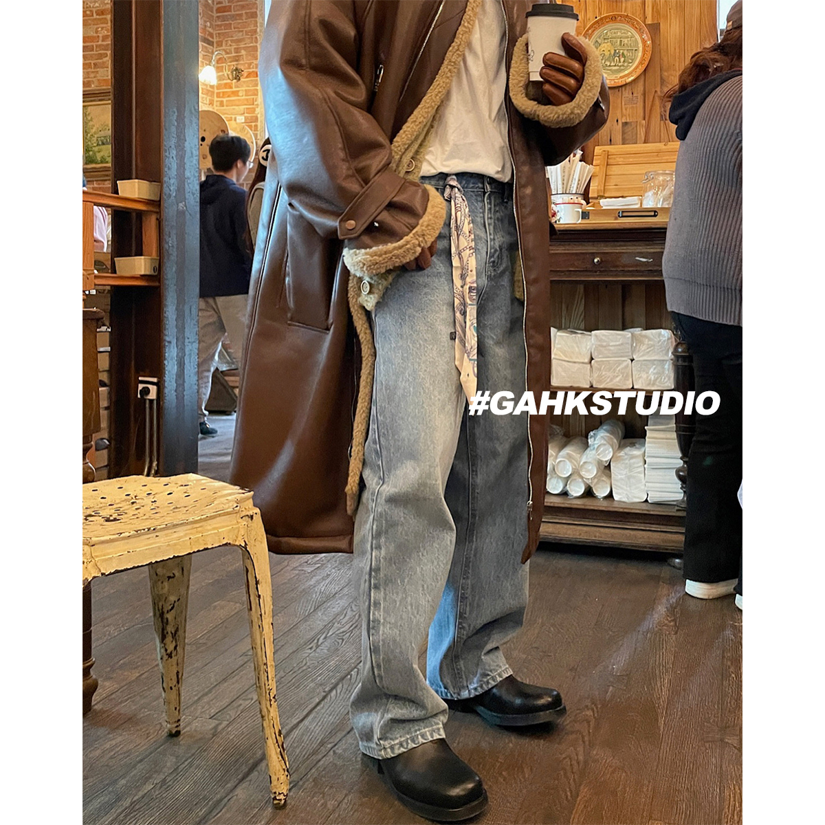 GAHKSTUDIO「店主私服」穿了5年的百搭直筒百显瘦浅蓝色牛仔裤厚