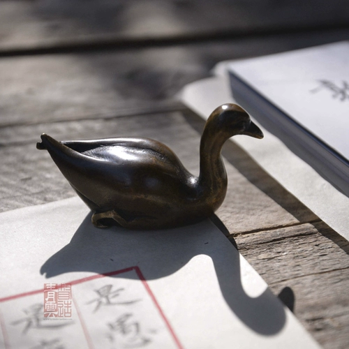 Сериал Qinling Water and Poultry Series Town of Qingyun Bi Club, город Сяай, маленькая ручка Pen Town ставит двух -бронза, бронза и бумажный город