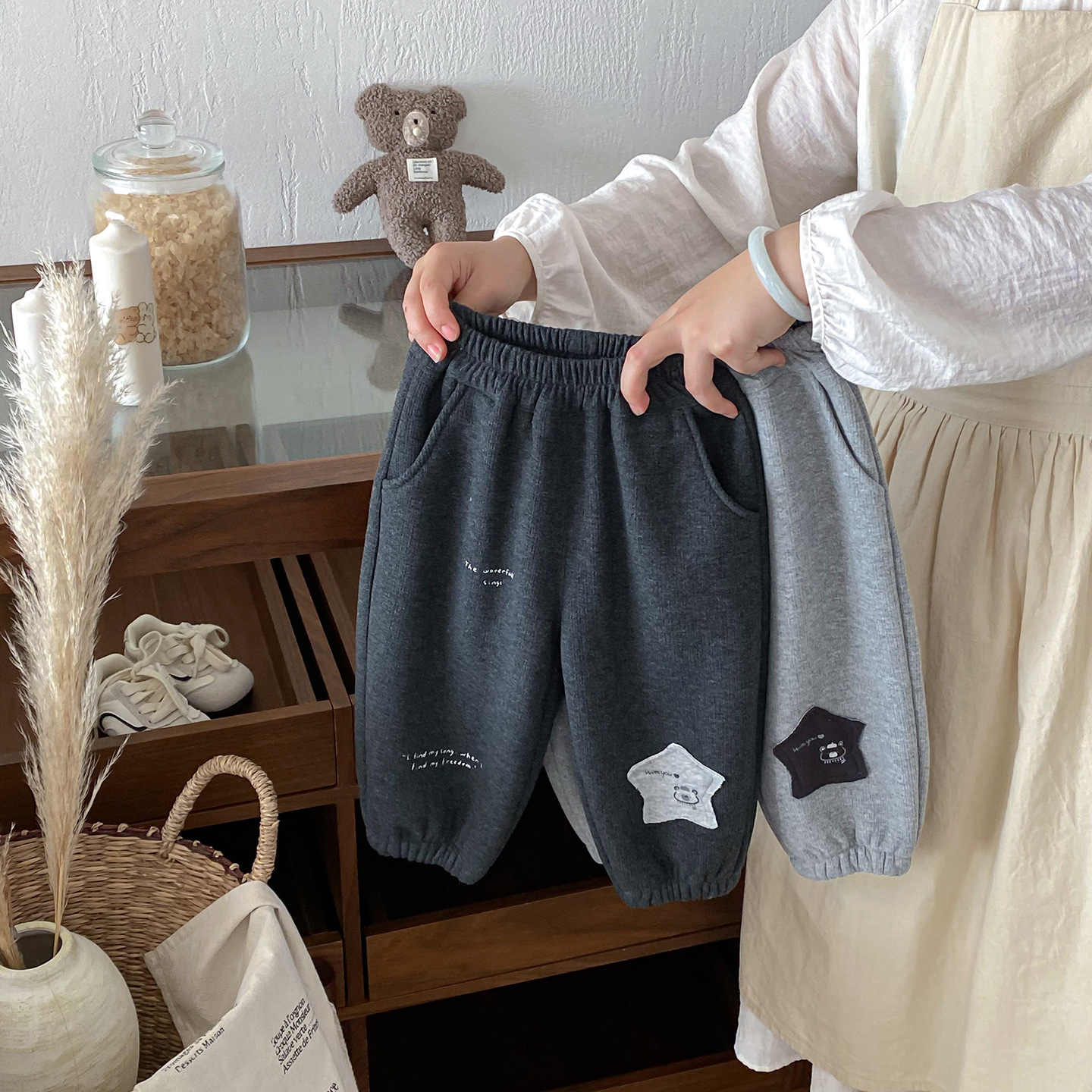 男宝宝裤子秋冬款加绒韩版洋气休闲百搭卫裤婴儿冬款一体绒外穿裤