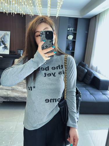 韩版字母 大码女装胖mm2024年早秋秋冬装季新款宽松T恤显瘦打底衫