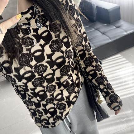 大码女装胖mm2024年秋装冬装新款长袖打底衫丝绒山茶花t恤上衣