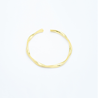 18k金莫比乌斯开口手镯女款