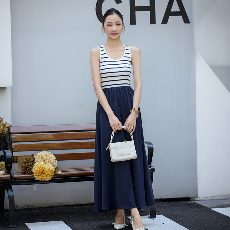 条纹针织拼接连衣裙女夏季韩系新款收腰显瘦无袖背心长裙气质 A