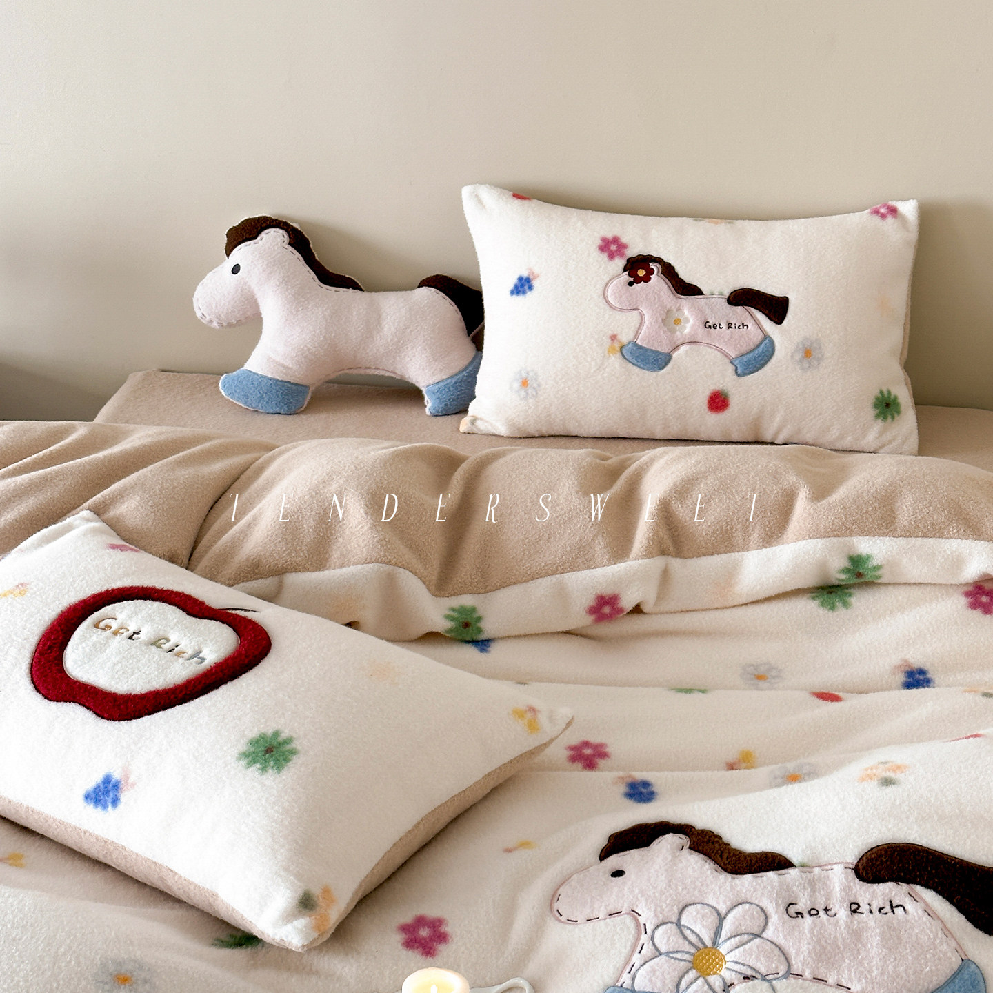Tende|卡通冬季可爱小马仿生羊毛绒牛奶绒四件套保暖抱枕床上用品,床上用品,床品套件/四件套/多件套,淘宝优惠券,粉丝福利购,淘宝优惠卷