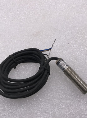 ZHAOLI  M12接近开关传感器ZL-M12-02PA 2mm 10-30DC  300MA 实拍