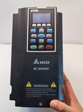 VFD007C43A台达C2000变频器，750W功率，380V三相供电