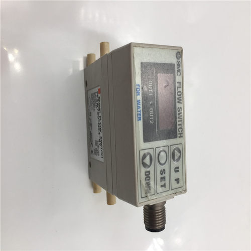 SMC流量开关PF2W720-N04-67 实物实拍 现货