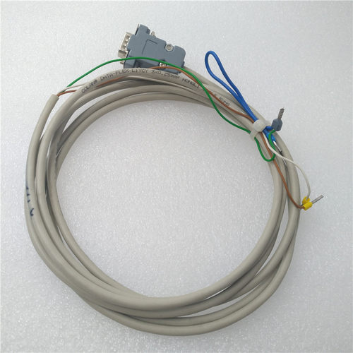 DATA-FLEX 3x0，25平方 6芯连接线 实拍