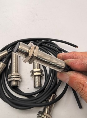 BESM12I-POC40B-BP031工业级接近开关，不锈钢外壳黑色线缆1.8米